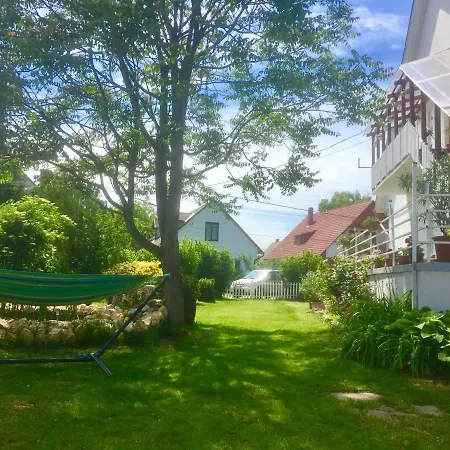 Lelle-kert 02 Apartmán *