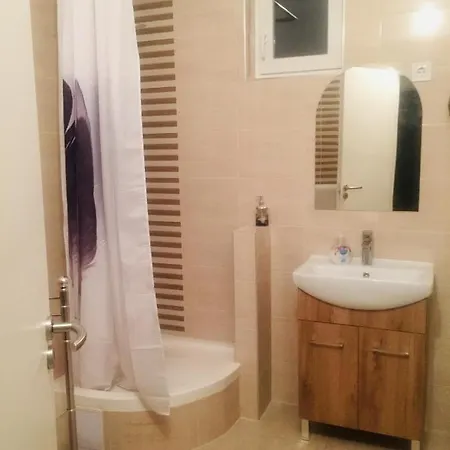 Lelle-kert 02 * Balatonlelle